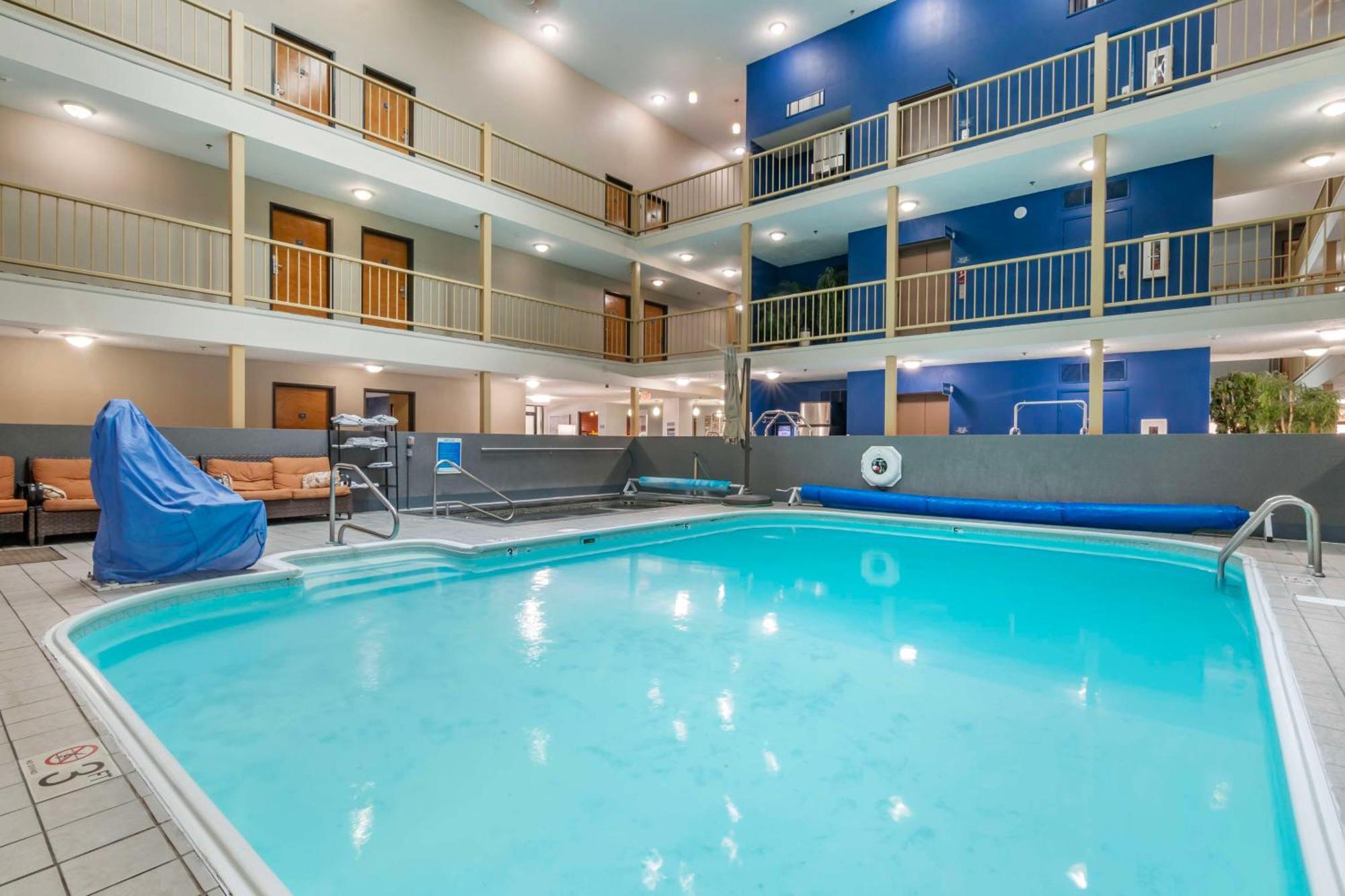 Best Western On The River Ханибал Екстериор снимка