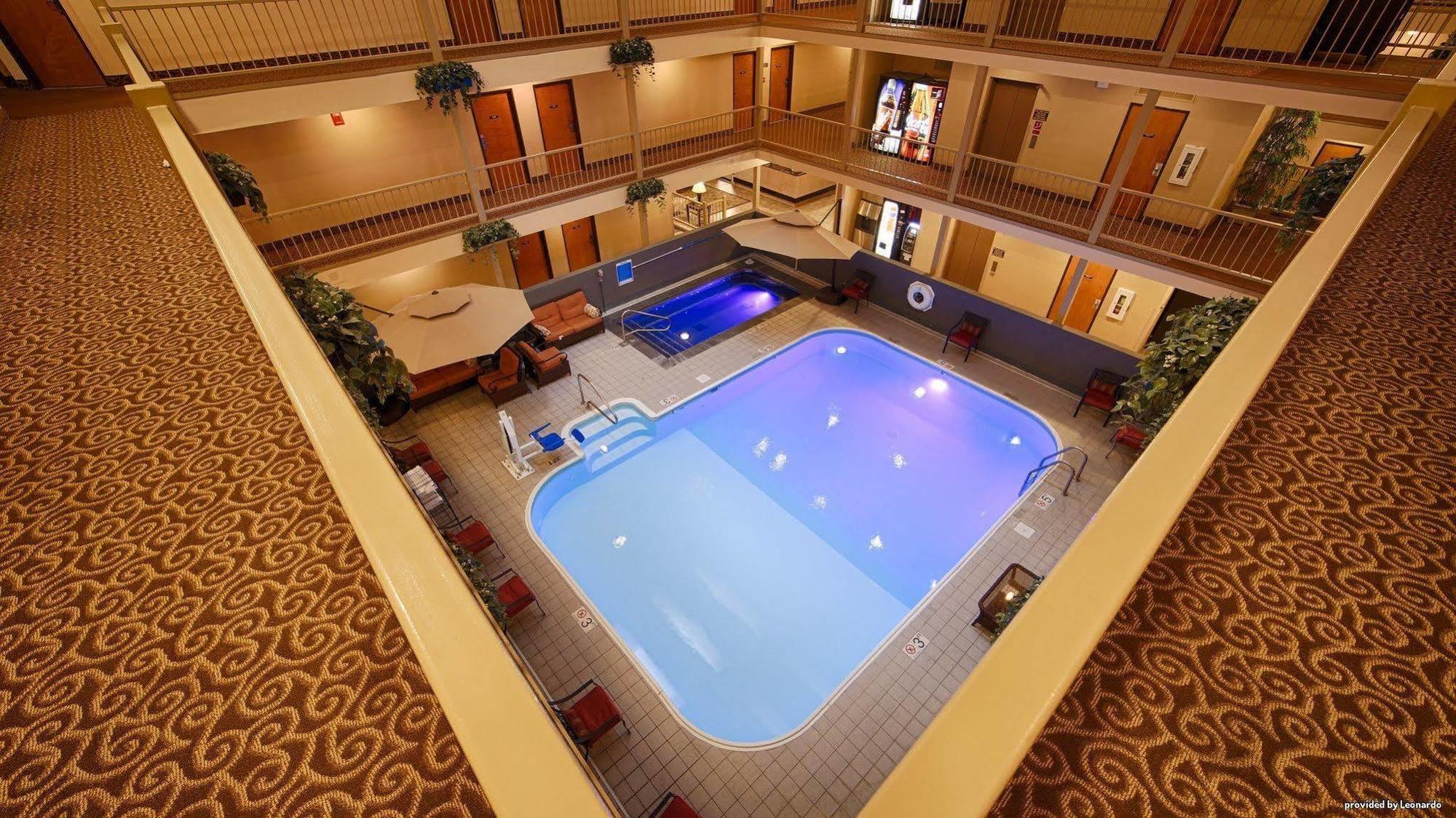 Best Western On The River Ханибал Екстериор снимка